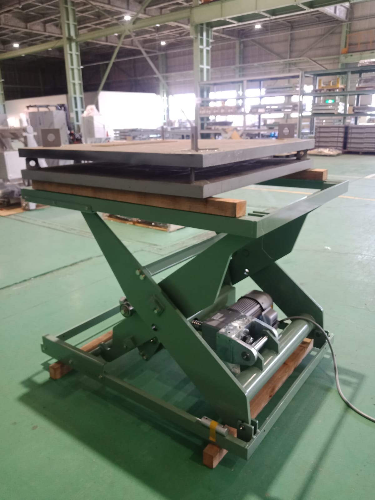 Motorized Table Lifter 1